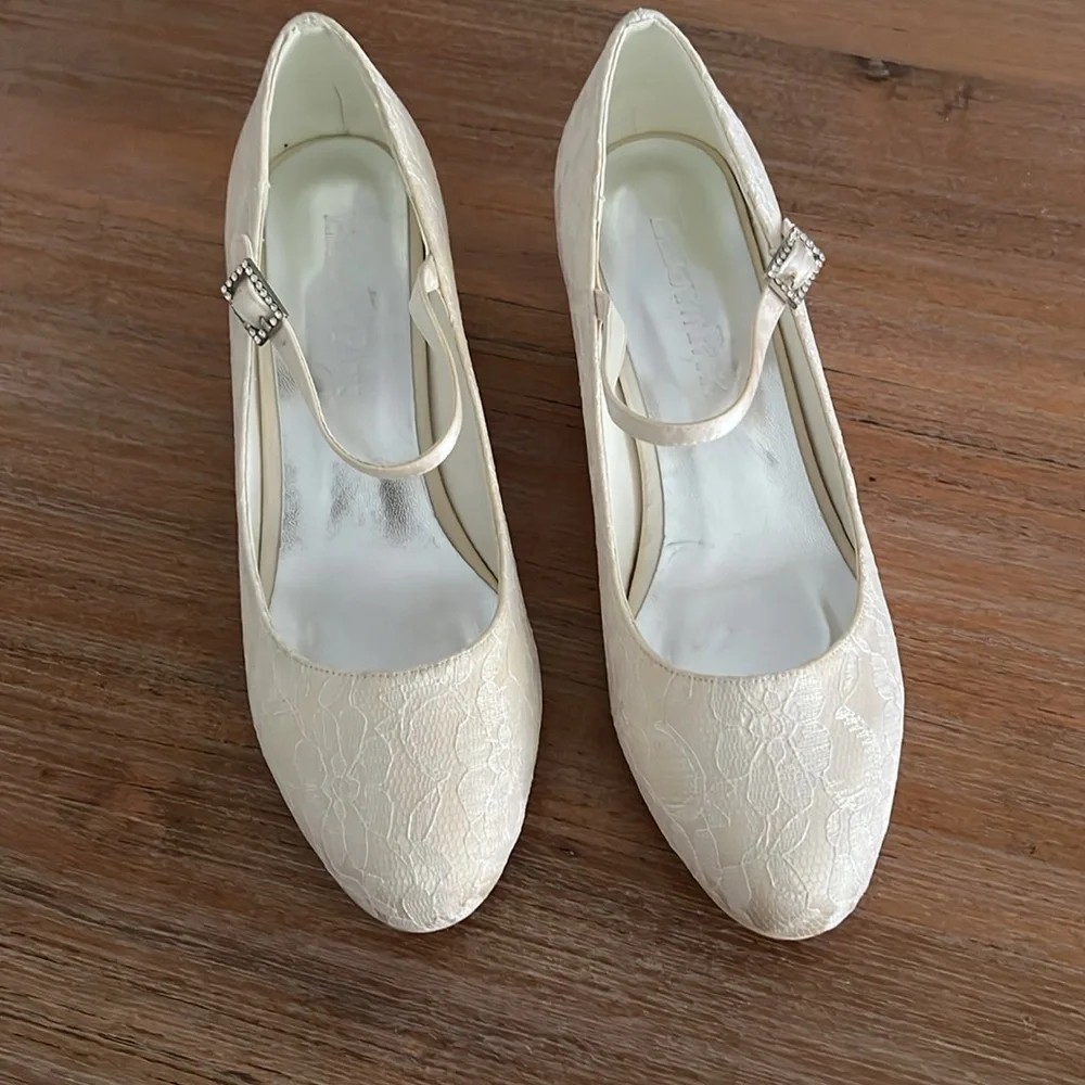 Elegant Park Ivory Lace Bridal Shoes Low Heel Wedding Shoes Womens Size 7